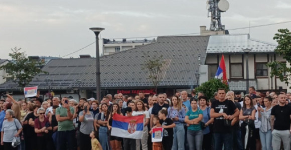 Више хиљада Паљана одало пошту Ратку Младићу