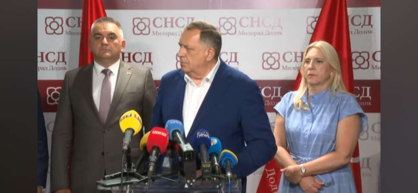 "Спонтани дочек“ Минића, Жељке и Додика у школама 1. септембра?!