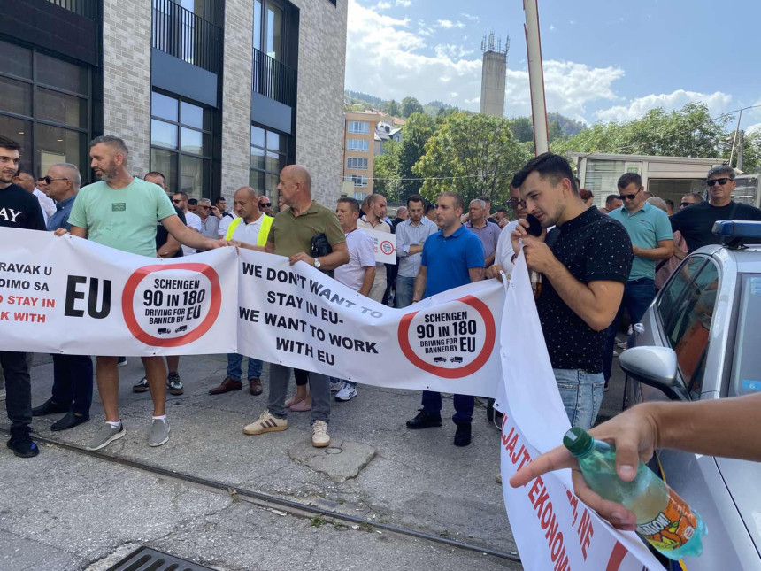 Protest prevoznika u Sarajevu: Traže duži boravak u EU ili 14. septembra blokiraju sve granice