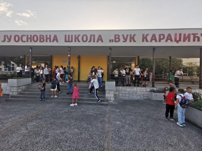 Почиње нова школска година за више од 113 000 ученика