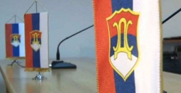 SDS Trebinje uručio pomoć za školarce i ugrožene sugrađane