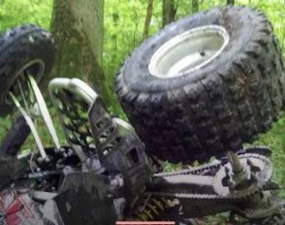 Шестогодишњи дјечак погинуо у превртању квада