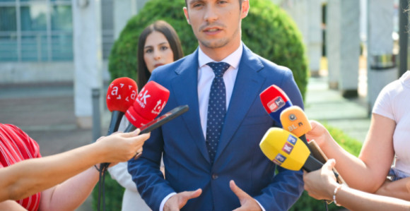 За кумову зграду има 100 милиона, а за поврат ПДВ нема