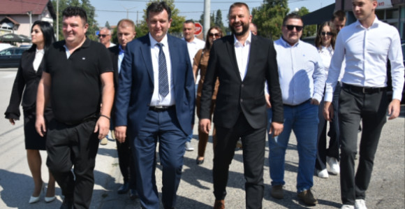 Потребна нам је Српска у којој се живи од поштеног рада