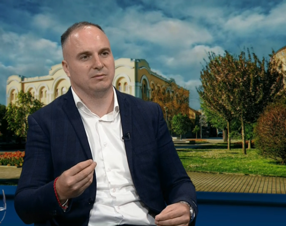 Srpskoj su potrebne korjenite promjene, a ne milostinja vlasti samo pred izbore!