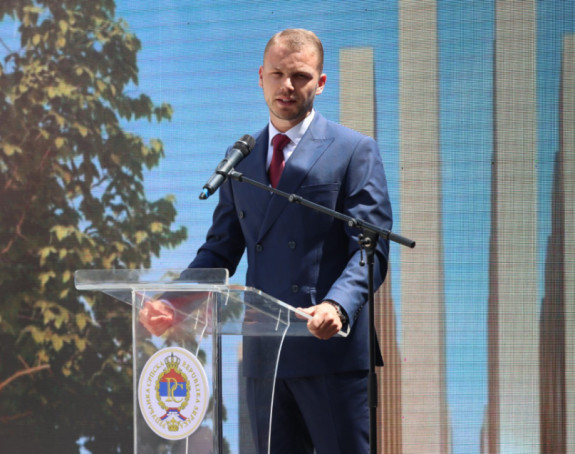 „Милораде, сјаши! Још само нешто више од 20 дана“