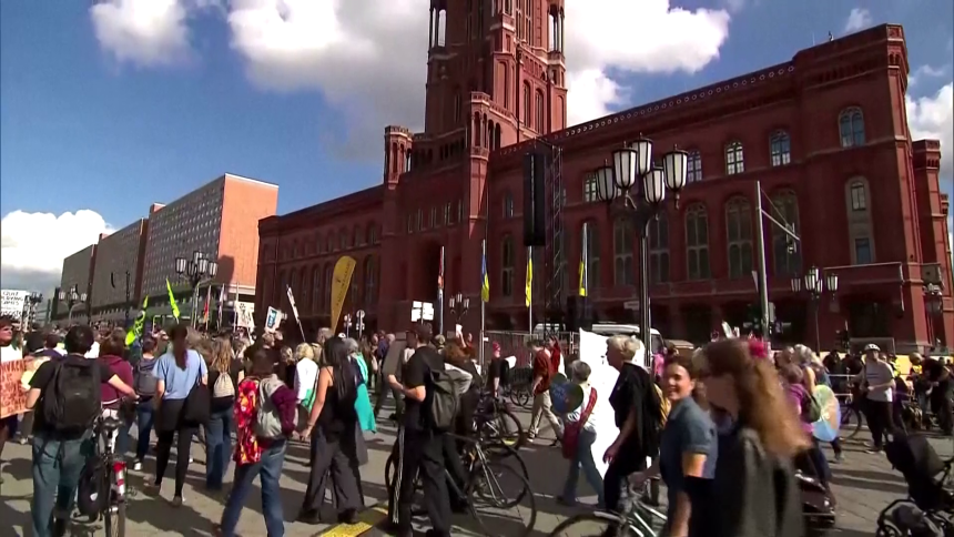 Njemačka: Protest u preko 35 gradova zbog ekstremne desnice