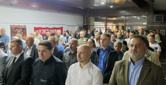 Стевандић: Имамо супериоран програм и подршку народа