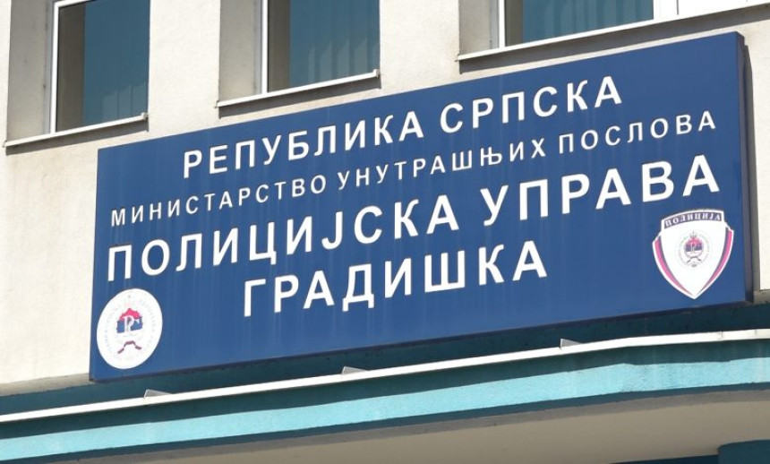 Одузете веће количине оружја, ухапшено више лица