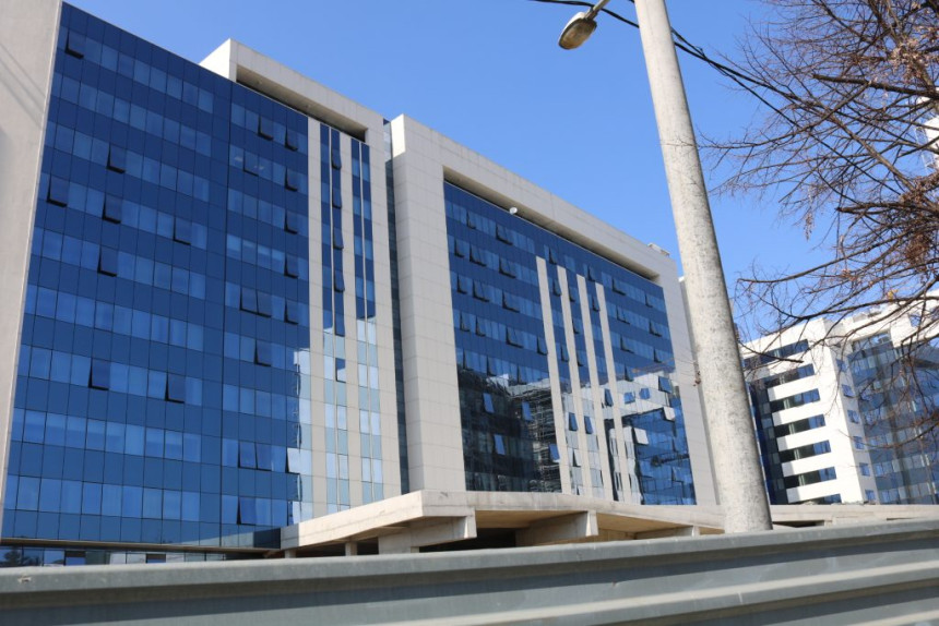 Завод за стоматологију крије да купује простор од Радишића