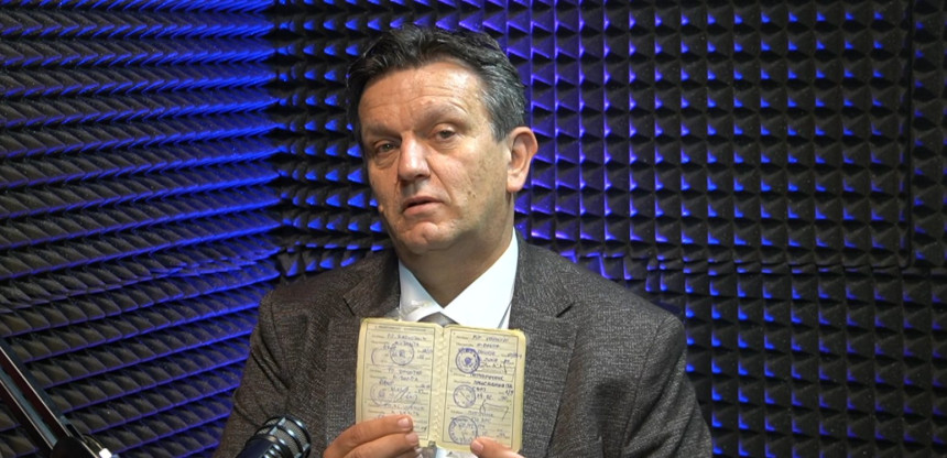 Блануша показао војну књижицу - Ево гдје сам био и шта сам радио у рату!