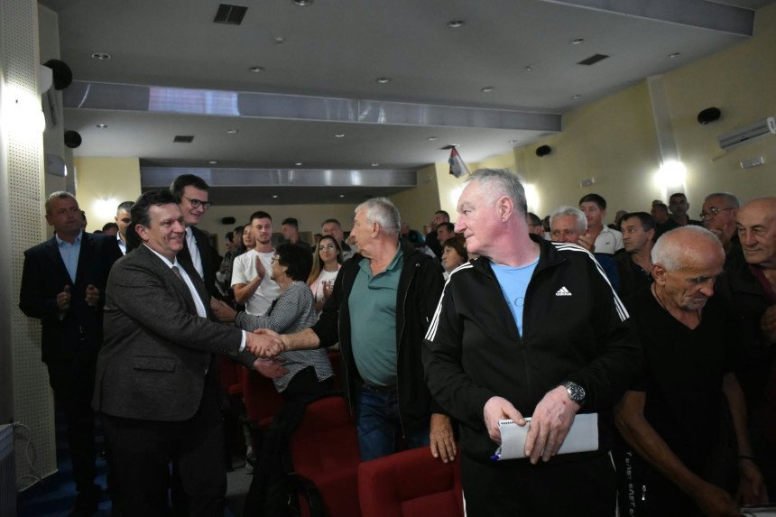 БЛАНУША И БОЖОВИЋ: Правда се мора вратити у институције