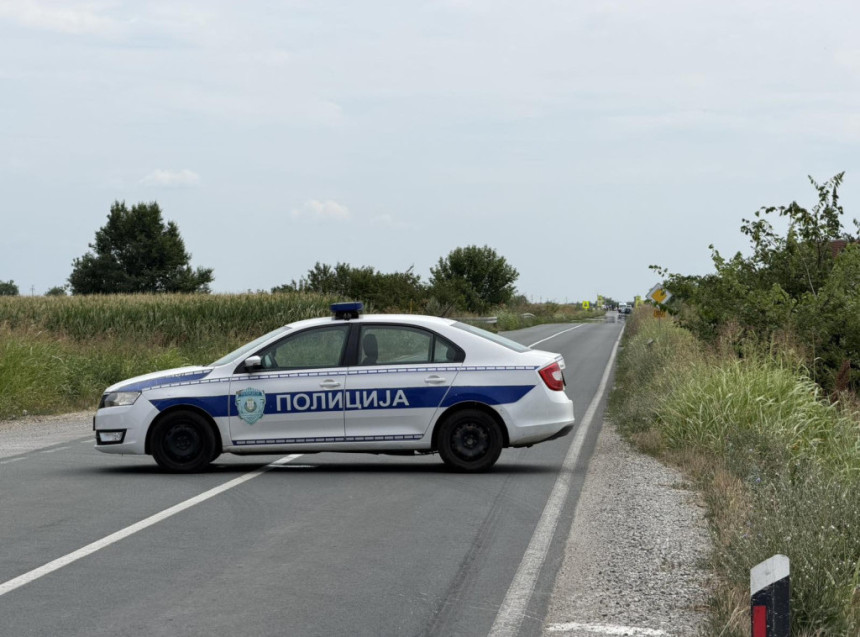Sudar autobusa i vozila auto-škole u Mladenovcu