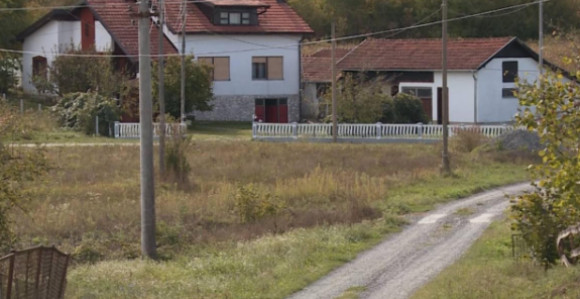 Saničani kod Prijedora: Mještani vodu koriste iz bunara (VUDEO)