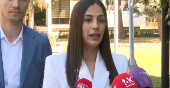 Partijska knjižica ne smije biti uslov za napredovanje
