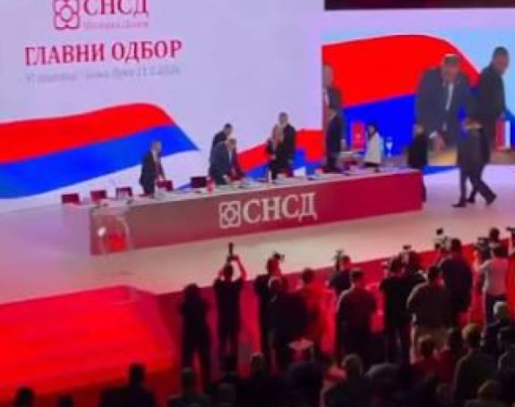 Због страха од губљења избора Додиков режим доводи аутобусе гласача из Аустрије (АУДИО)