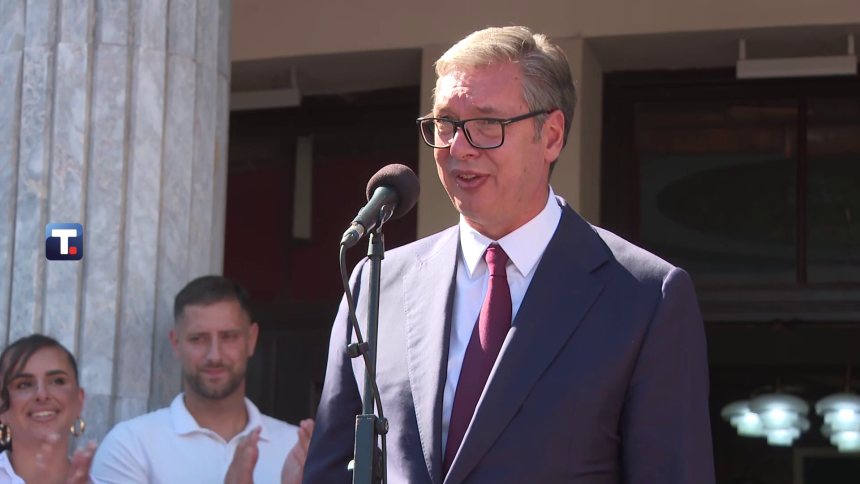 Vučić čestitao pobjedu na izborima Miniću i Cvijanovićevoj