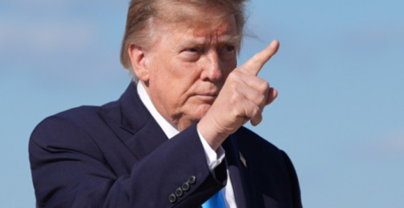 Расте страх од куге: Трамп заказао разговор са Путином