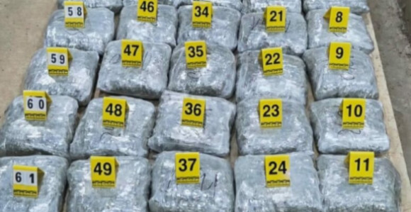 Na Vraćenovićima u kamionu pronađeno oko 65 kg marihuane