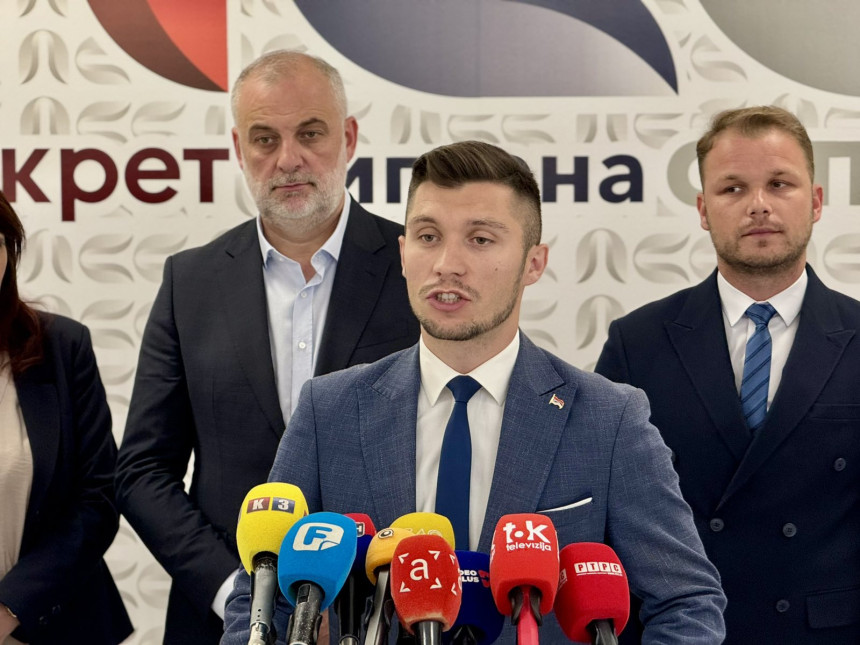 Људи одлазе, имена остају: Зашто излазност на изборима заварава?