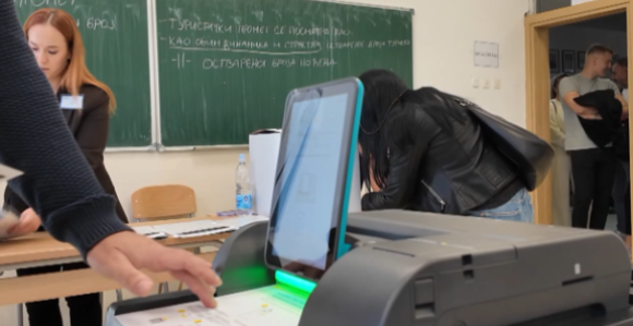 Апсурд на бирачким списковима: У Српској 25% више гласача него пунољетних становника