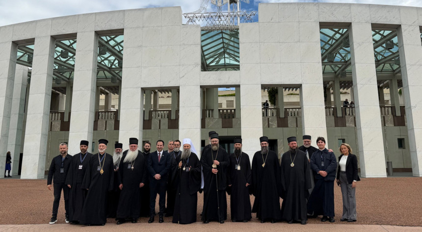 Патријарх Порфирије уз почасти дочекан у Парламенту Аустралије