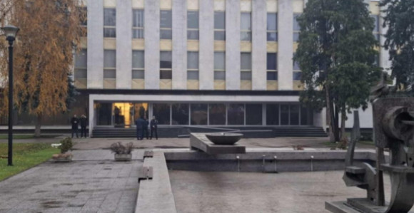 Народна скупштина РС незаконито крије имена запослених