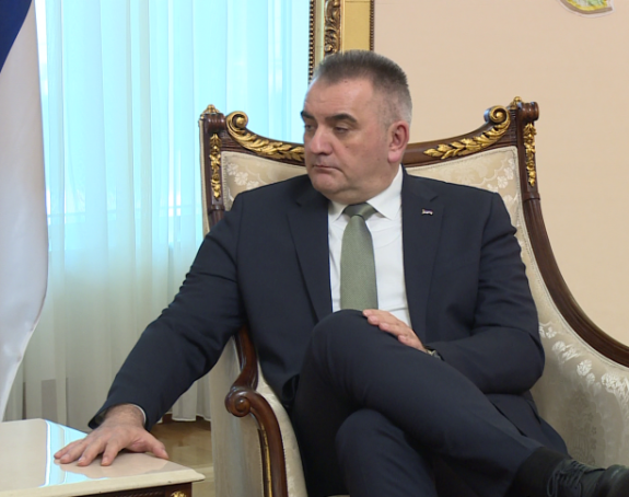 Vlast Srpske krije brojne sumnjive milionske ugovore