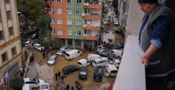 Katastrofa u Turskoj: Poplavljen Istanbul - poginule tri osobe