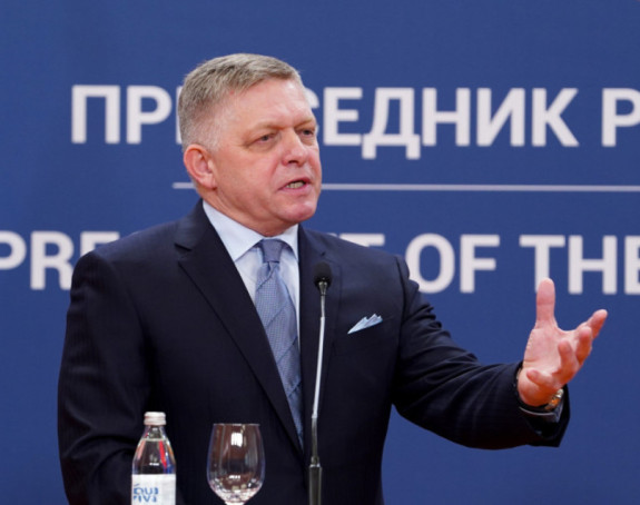 Фицо најавио обнову разговора са Русијом и Украјином