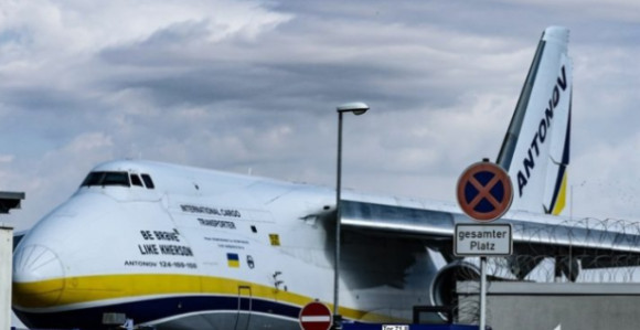 На аеродрому у Лајпцигу током ноћи пробијена заштитна ограда