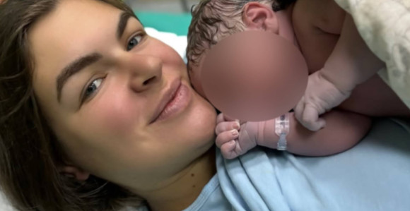 Честитке: Има 27 година, а већ је мајка петоро дјеце