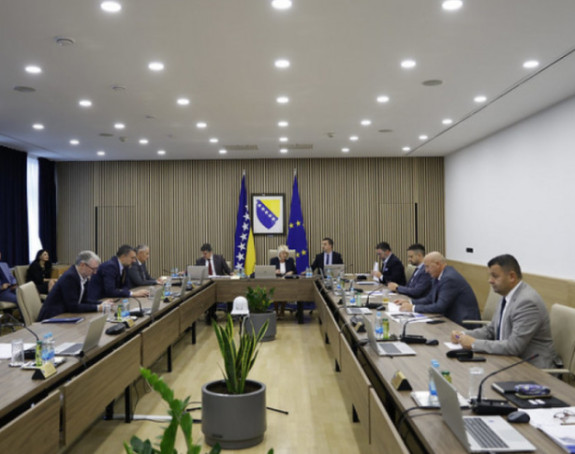 Бура у Савјету министара БиХ: На столу захтјев Србије за отварање бирачких мјеста