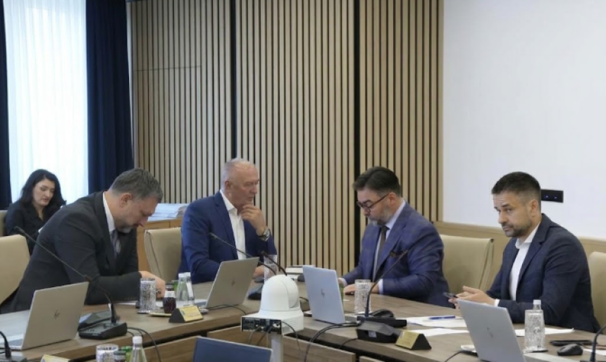 SNSD popustio: Prvo će glasati za Konakovićeve tačke, pa o glasanju državljana Srbije u BiH!