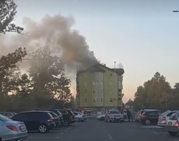 Gorjela zgrada u Srpcu, povrijeđen vatrogasac