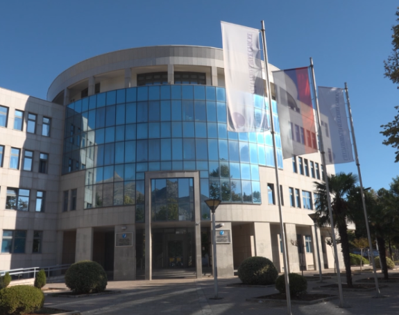 Власт поново најављује спас Електропривреде, а сами одговорни за њено потонуће