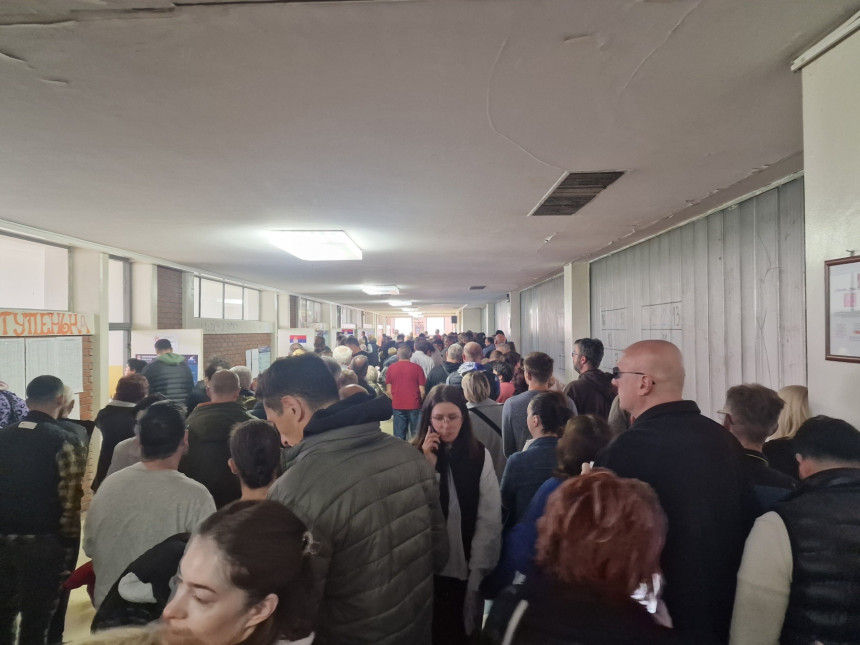 Излазност на изборима у Србији до 16х - 56,38 процената