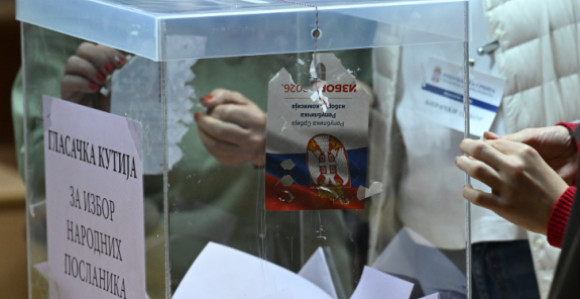 IPSOS/CeSID:Studentska lista 141 mandat, Ujedinjena Srbija 103