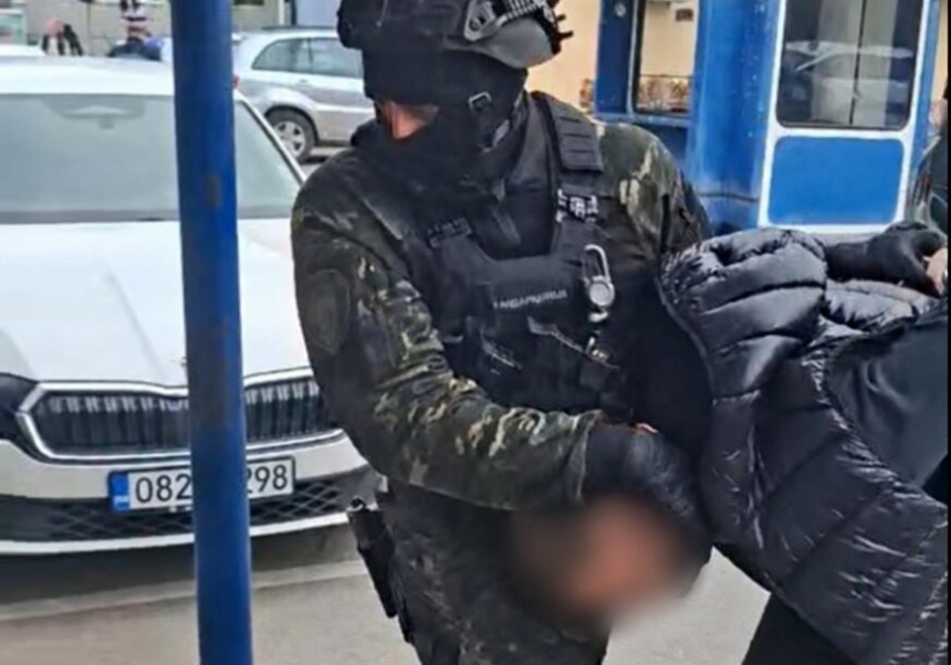 U Foči uhapšeno sedam osoba, oduzet novac i oružje