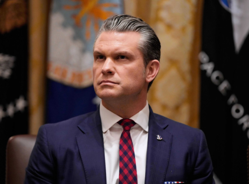 Hegset smijenio vhovnog vojnog stratega Pentagona