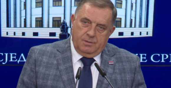 Dodik uputio čestitke Vukanoviću i njegovoj supruzi 