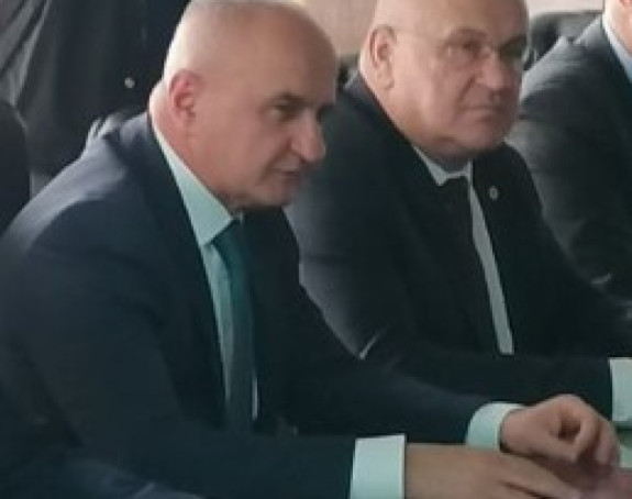 Милуновић поднио оставку на све функције у СП