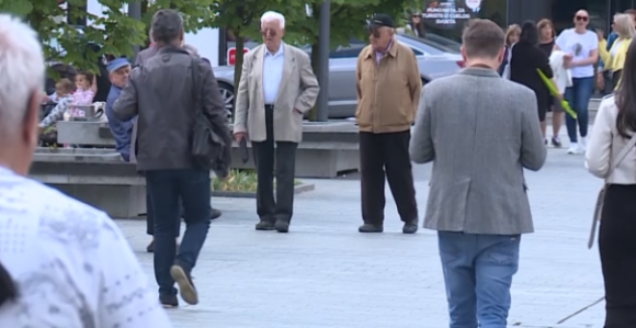Penzioneri i dalje plaćaju deset puta skuplje osiguranje