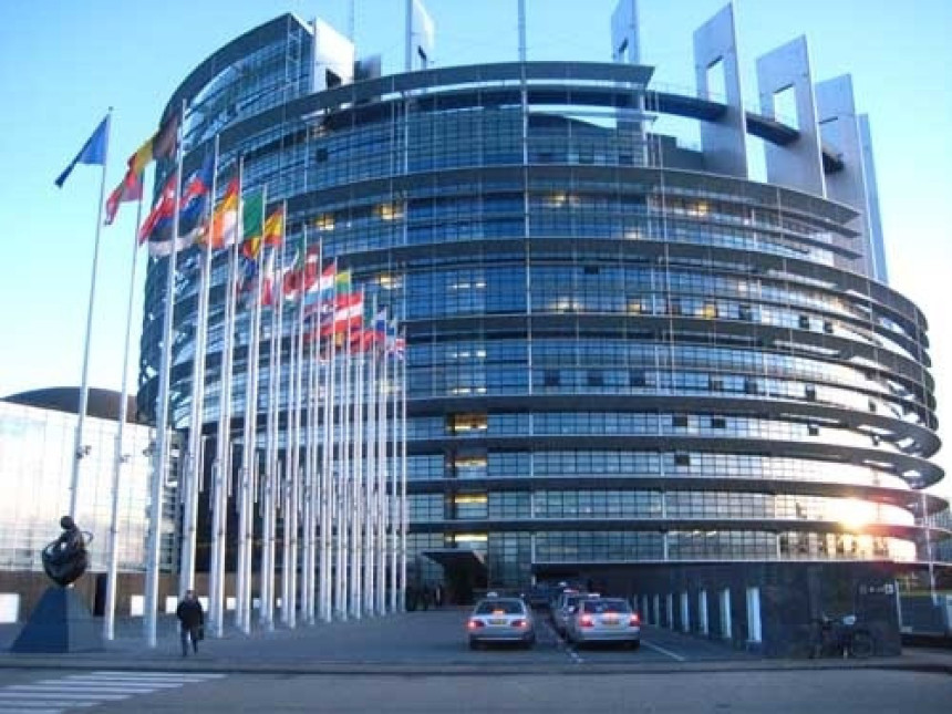 Европарламентарци заговарају услове за укидање ОХР-а