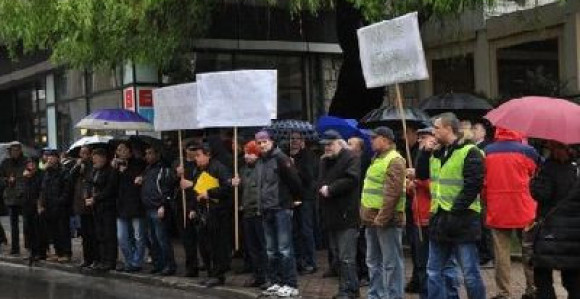 Protestna šetnja zbog oduzimanja dozvole za rad