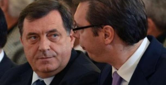 Da li Vučić obeshrabruje Dodika?