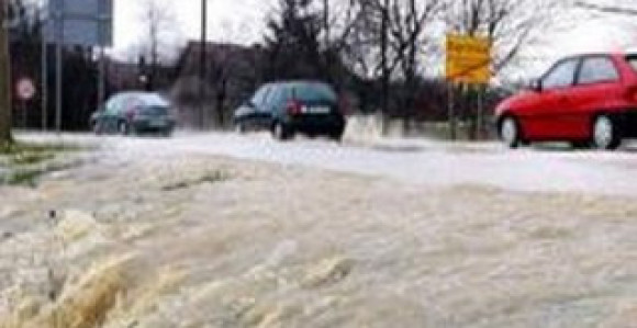 Prijete voda i klizišta
