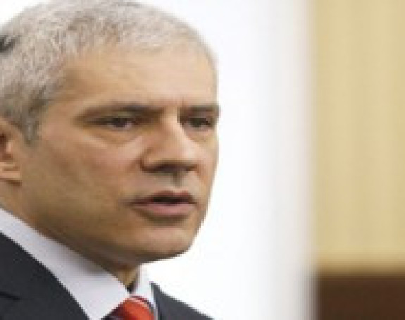Tadić:Čestitam građanima,status je najpre njihovo dostignuće