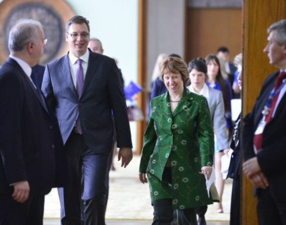 Ešton: Srbiju svi hvale zbog političkog vođstva