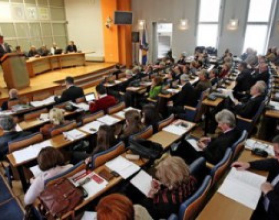 Odbijena ostavka Željka Komšića
